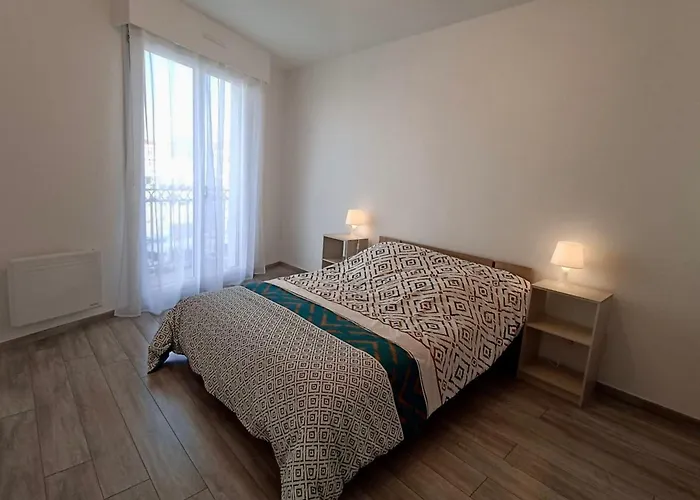 T2 A Avec Parking Et Animaux Admis, Proche Gare Et Plages - Fr-1-338-562 Sète