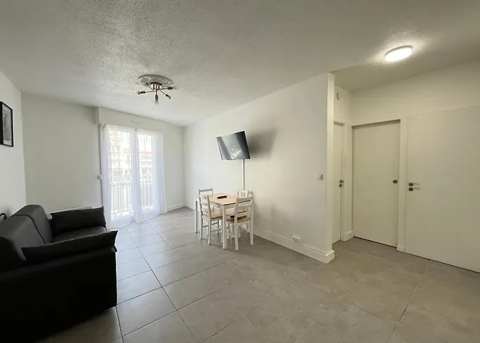 T2 A Avec Parking Et Animaux Admis, Proche Gare Et Plages - Fr-1-338-562 Apartmán *